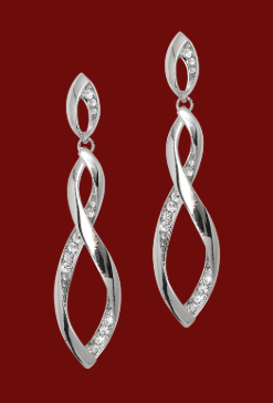 best accessories for purple velvet saree