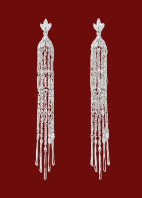 minimalist gold bracelets for satin saree